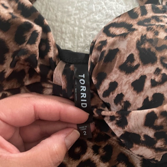 Torrid 2 piece Leopard swimsuit - Picture 2 of 3
